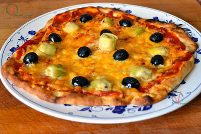 Pizza cuatro quesos hecha con Masa para pizza (sin amasar).